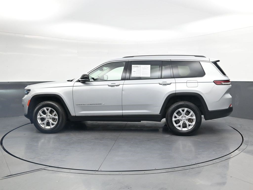 Used 2023 Silver Zynith Jeep Limited image 8