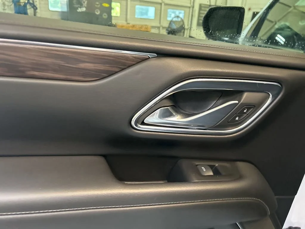Used 2023 Summit White Chevrolet LT image 18