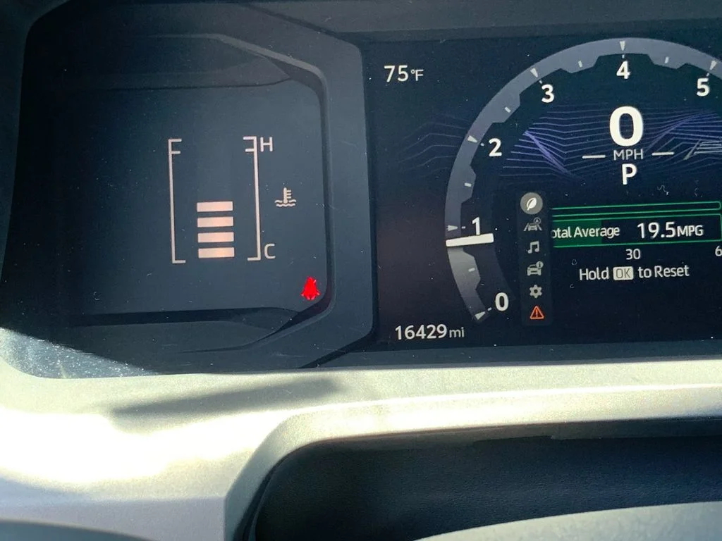 Used 2025 White Toyota SR image 29