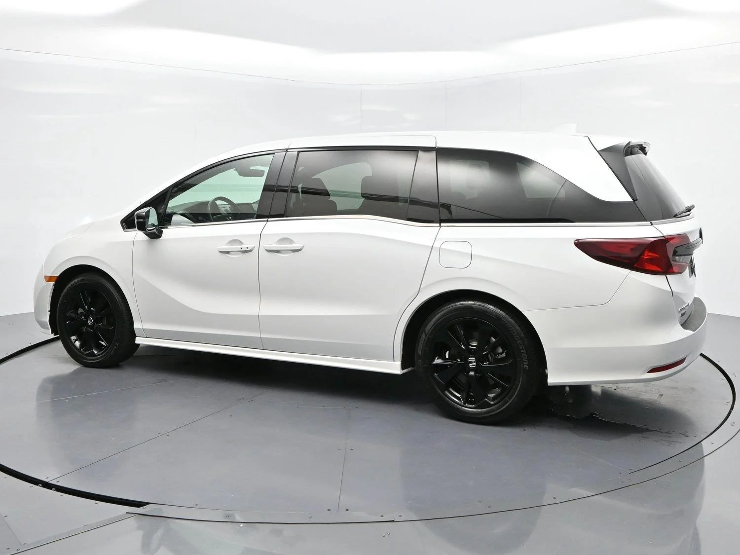 Used 2024 White Honda Sport image 5