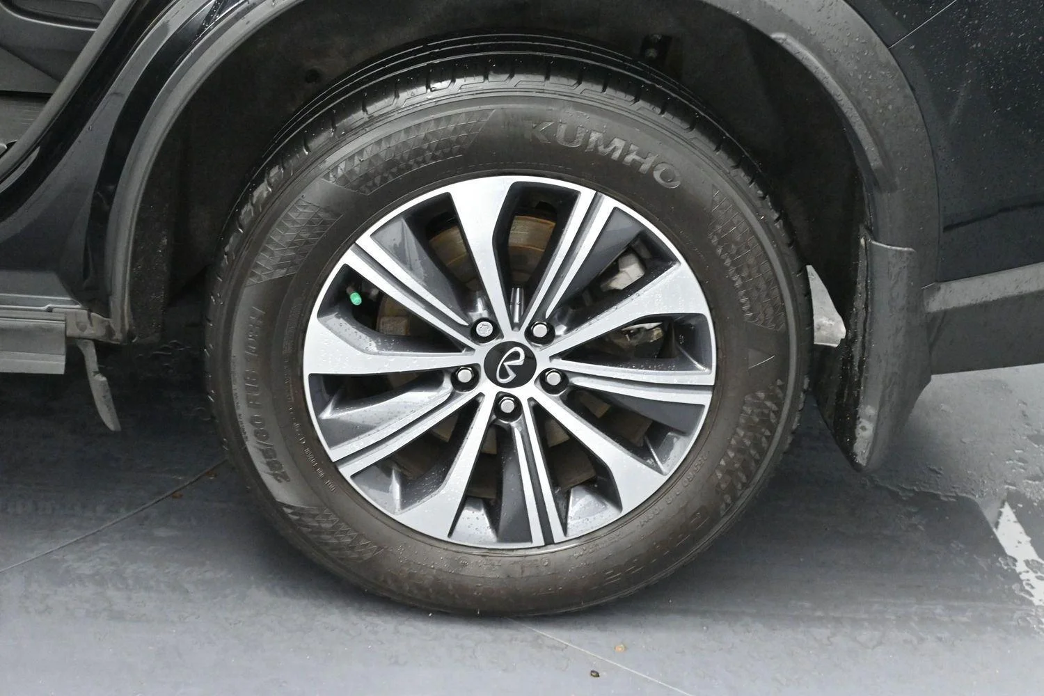 Used 2023 Black INFINITI PURE image 39
