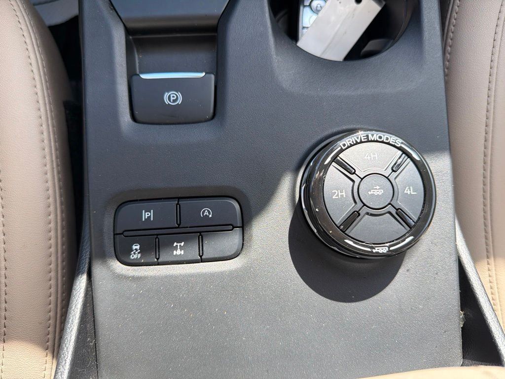 Used 2024 Blue Ford Lariat image 31