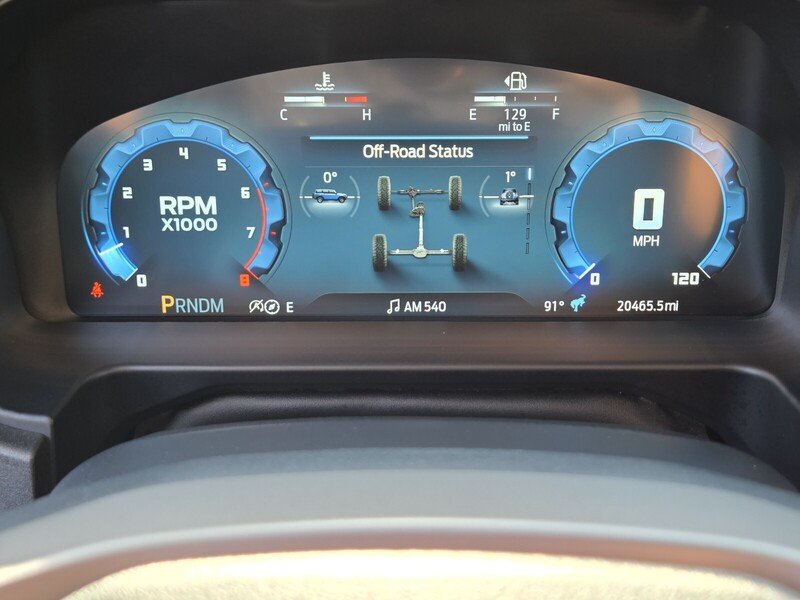 Used 2025 Gray Ford Badlands image 28