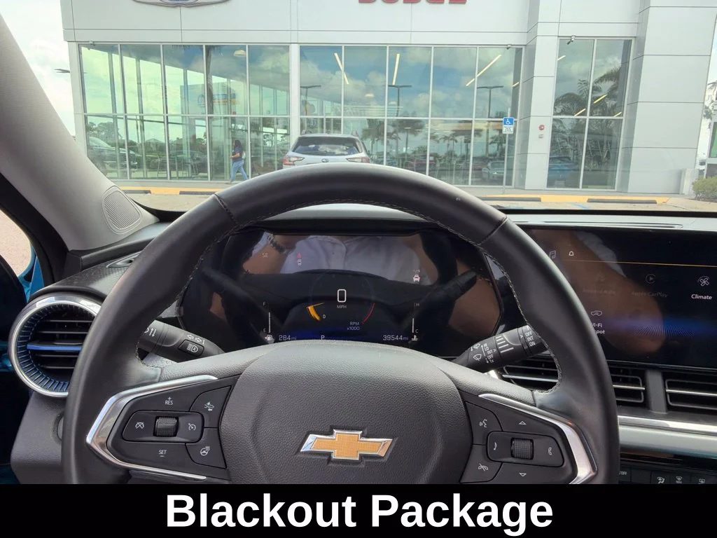 Used 2025 Blue Chevrolet LT image 5