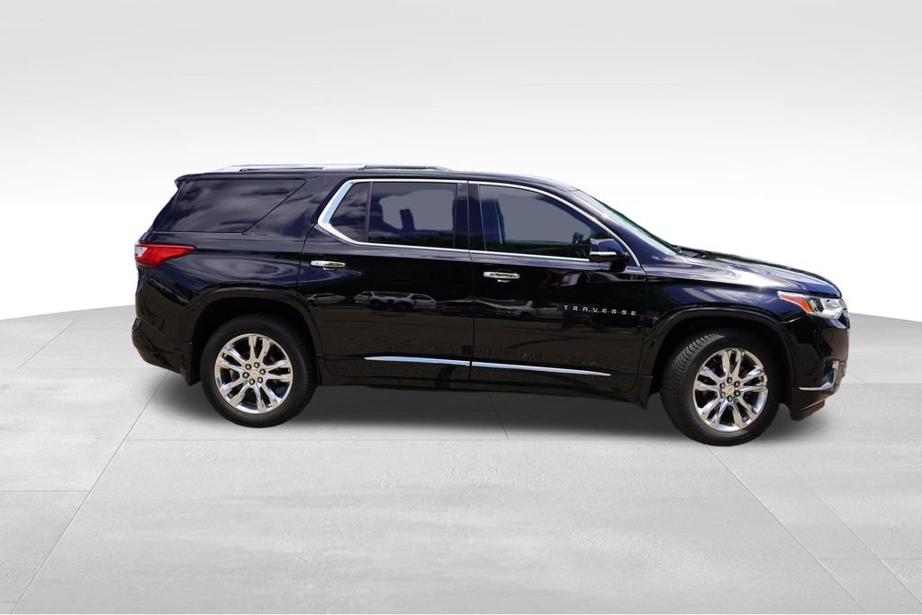 Certified Used 2018 Mosaic Black Metallic Chevrolet High Country image 3