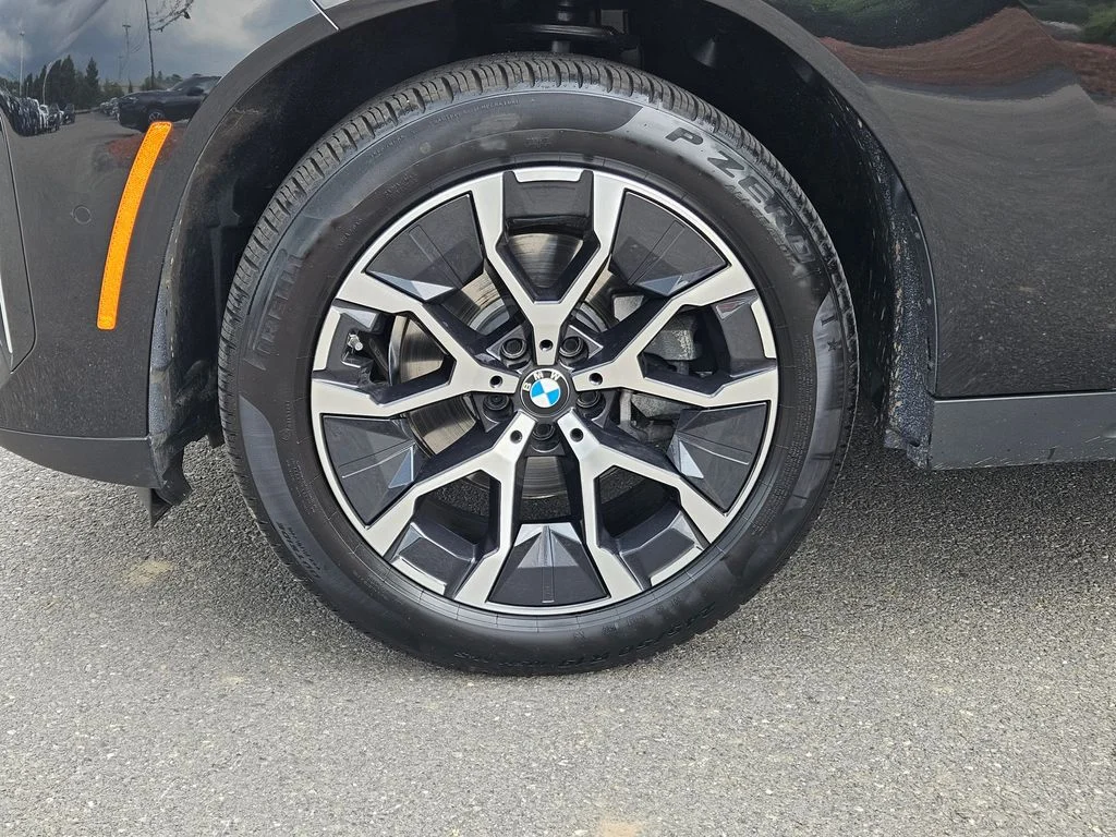 Used 2025 Black Sapphire Metallic BMW 30 xDrive image 34