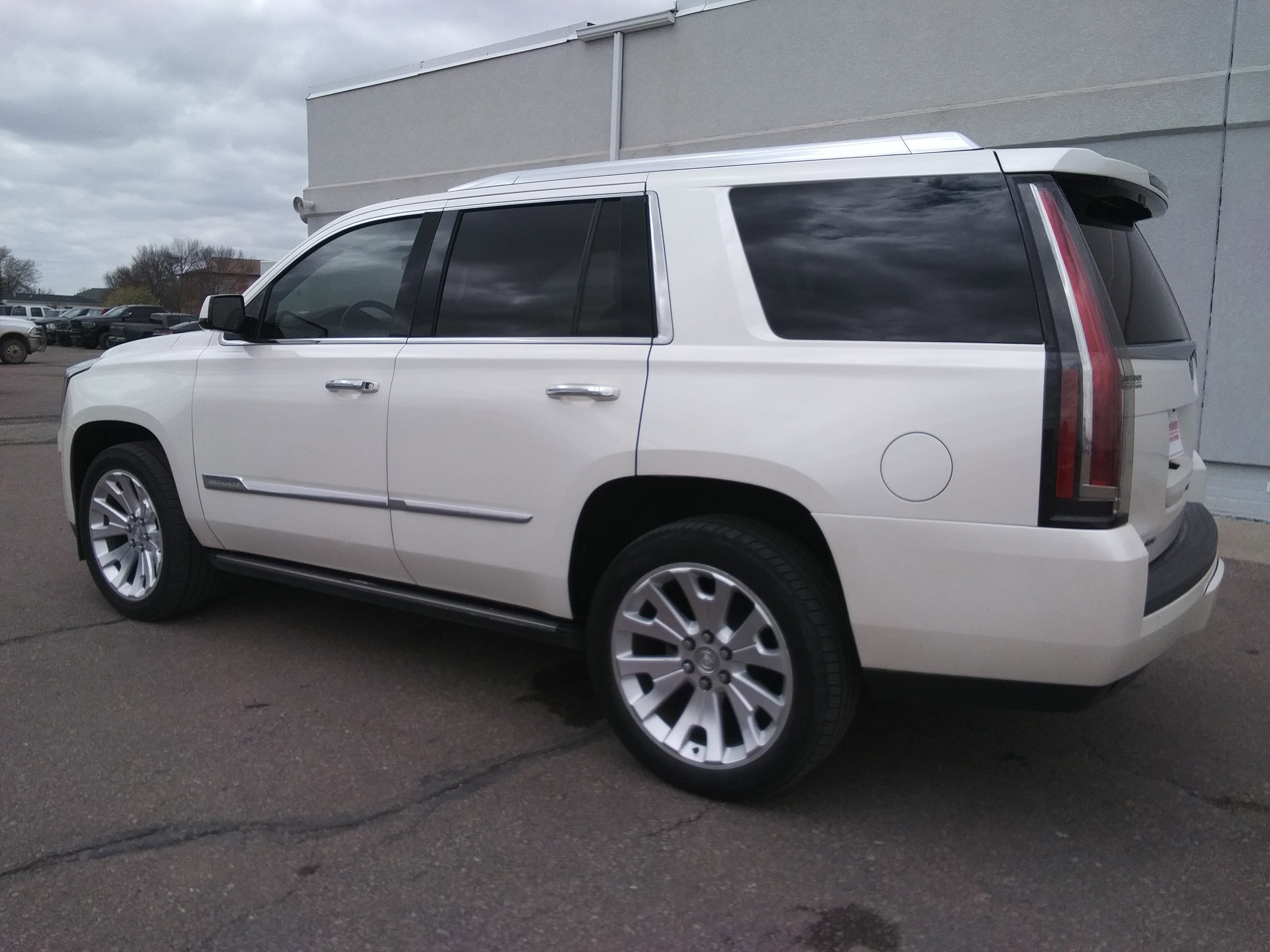 Used 2015 White Cadillac Premium image 7