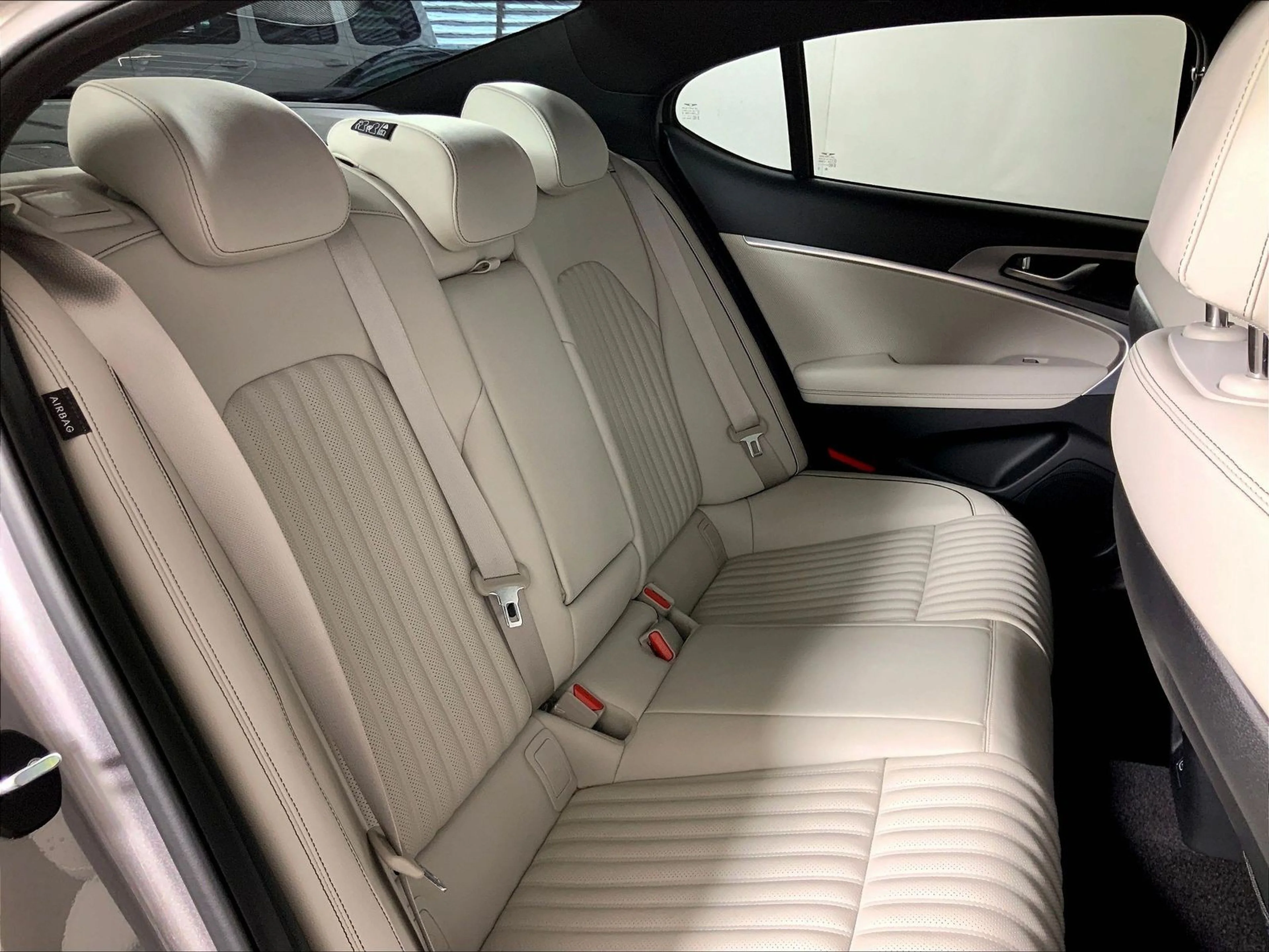 2024 GENESIS G70 Sport Advanced - Photo 19