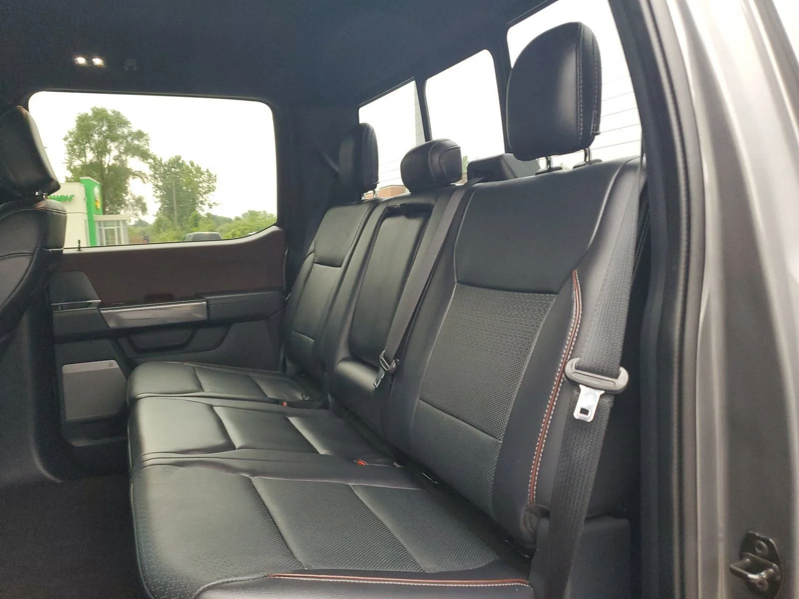 Used 2021 Gray Ford Lariat image 8