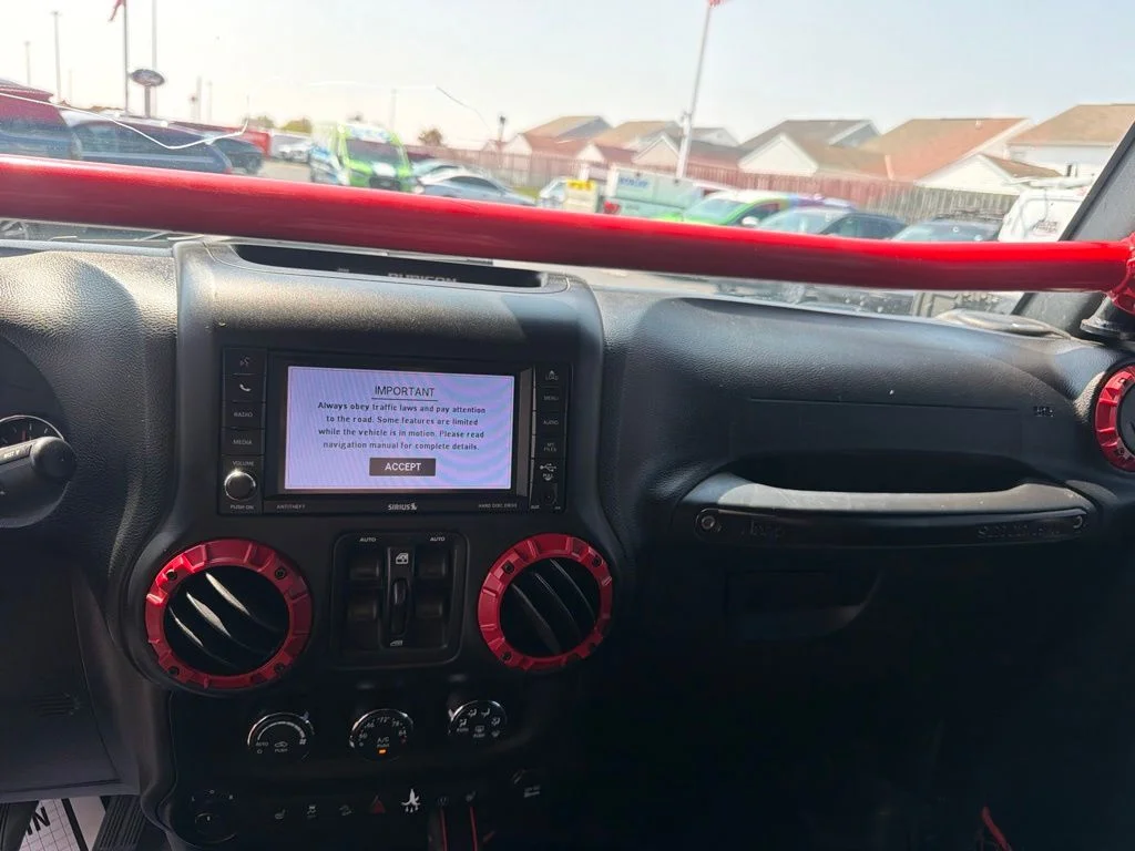Certified Used 2018 Black Clearcoat Jeep Unlimited Rubicon image 31