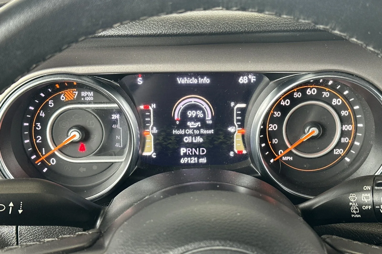 Used 2019 BLACK Jeep Sport image 23