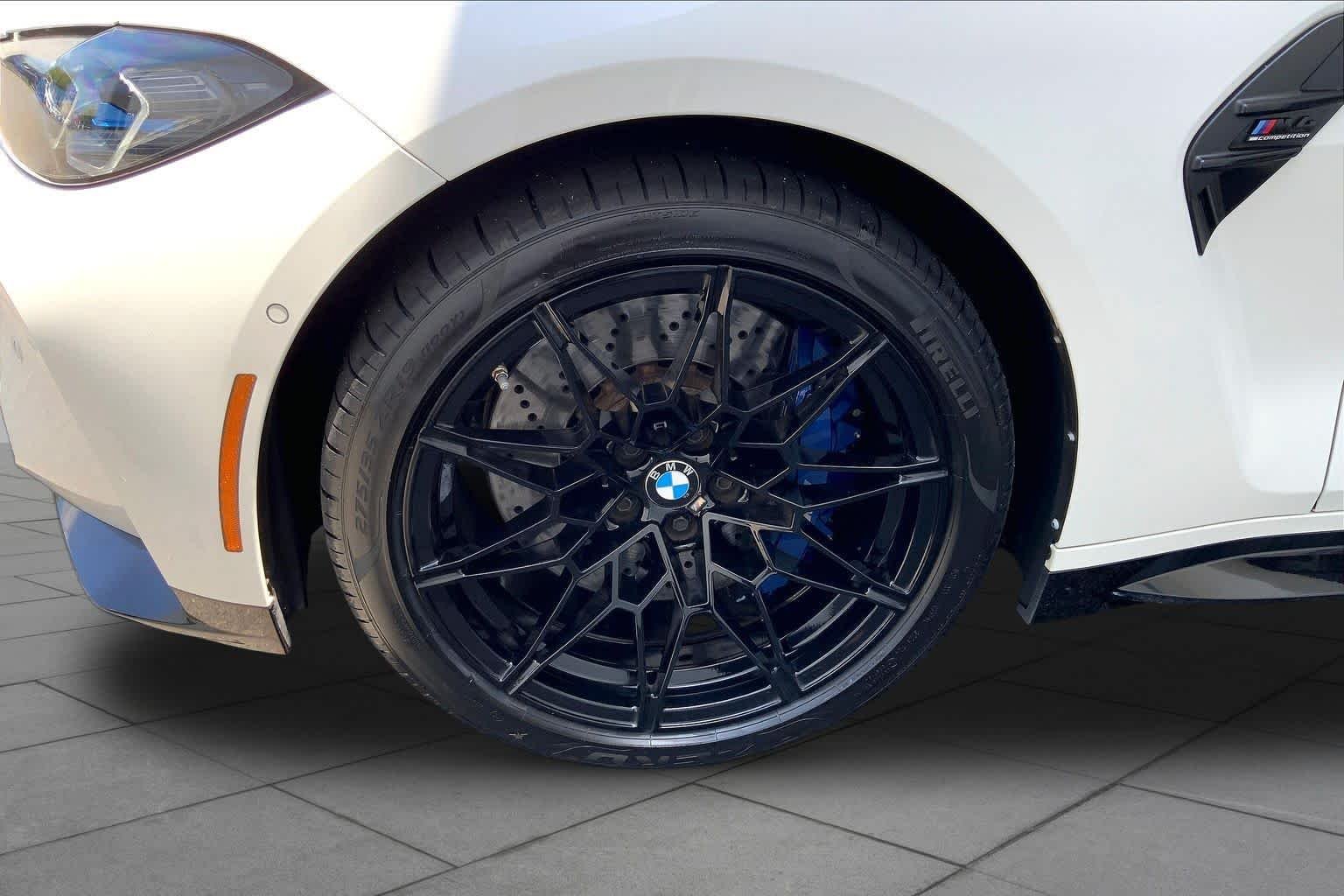 Certified Used 2023 Alpine White BMW Competition xDrive image 10