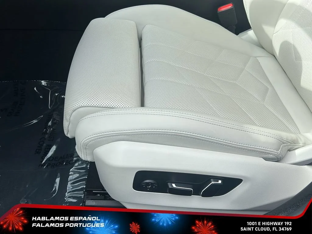 Used 2024 Blue BMW xDrive image 26