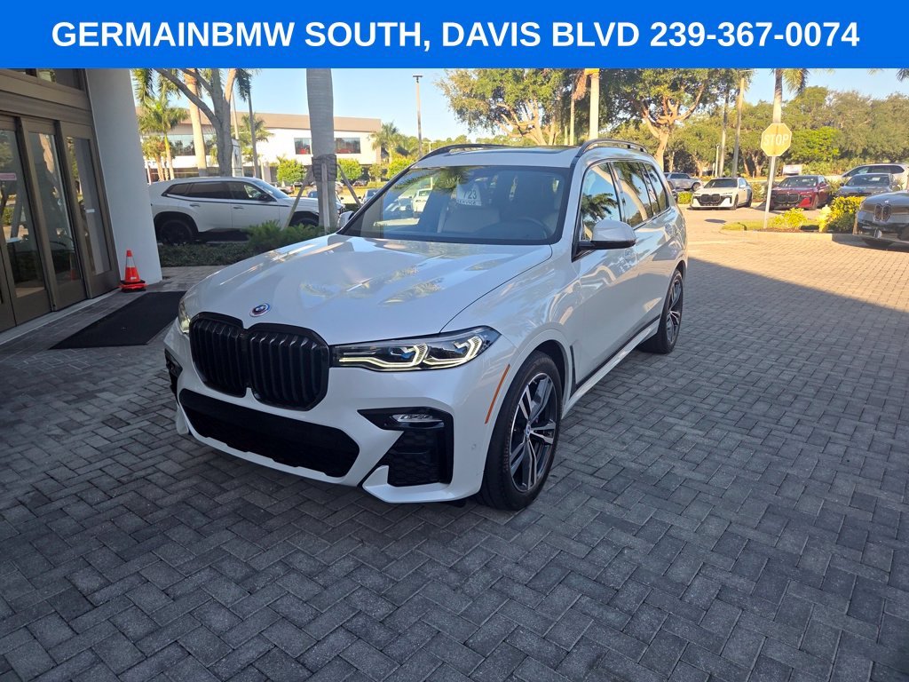 Used 2022 White Metallic BMW M50i image 3