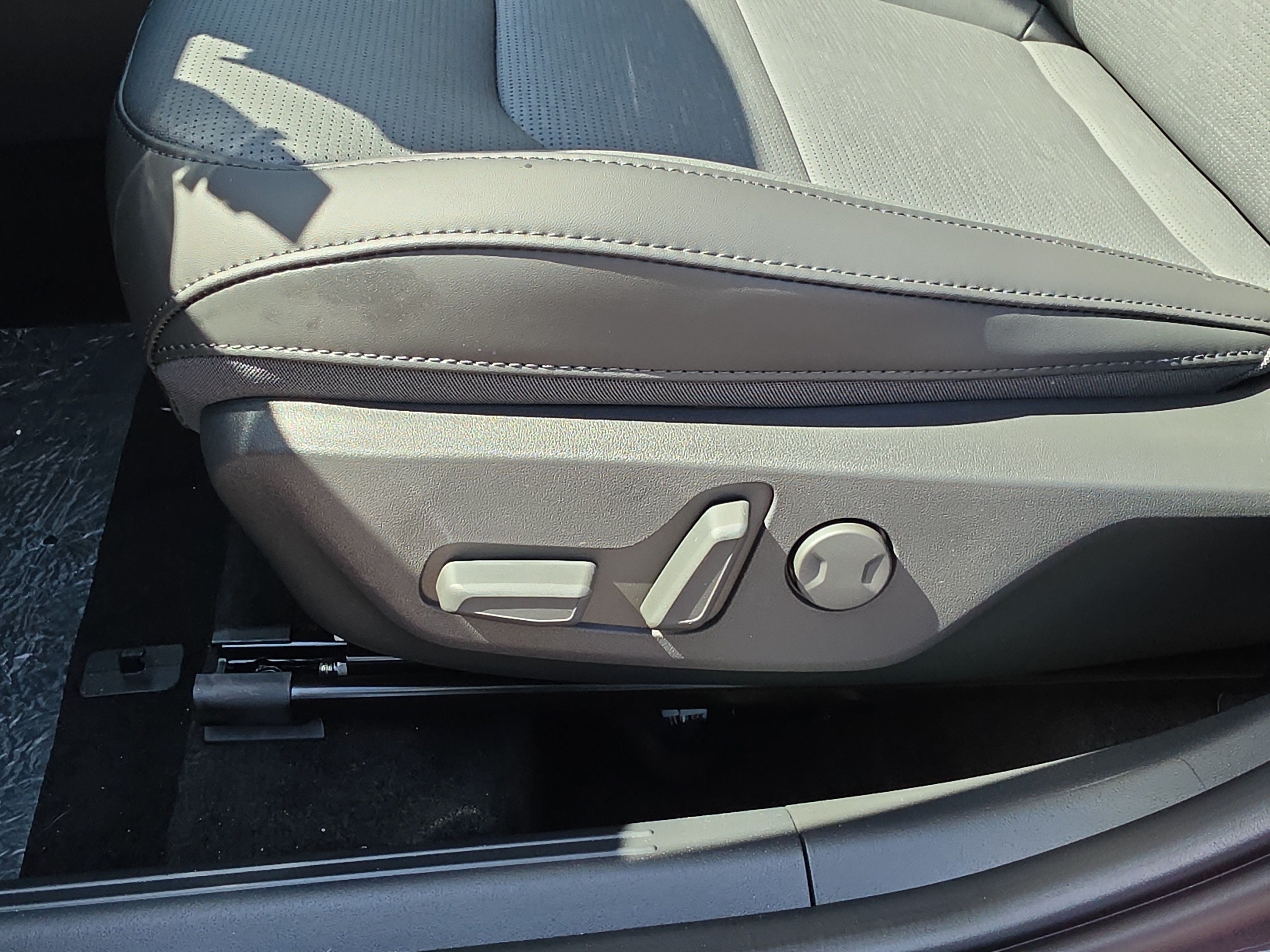 New 2026 Interstellar Gray Kia SX Touring image 21