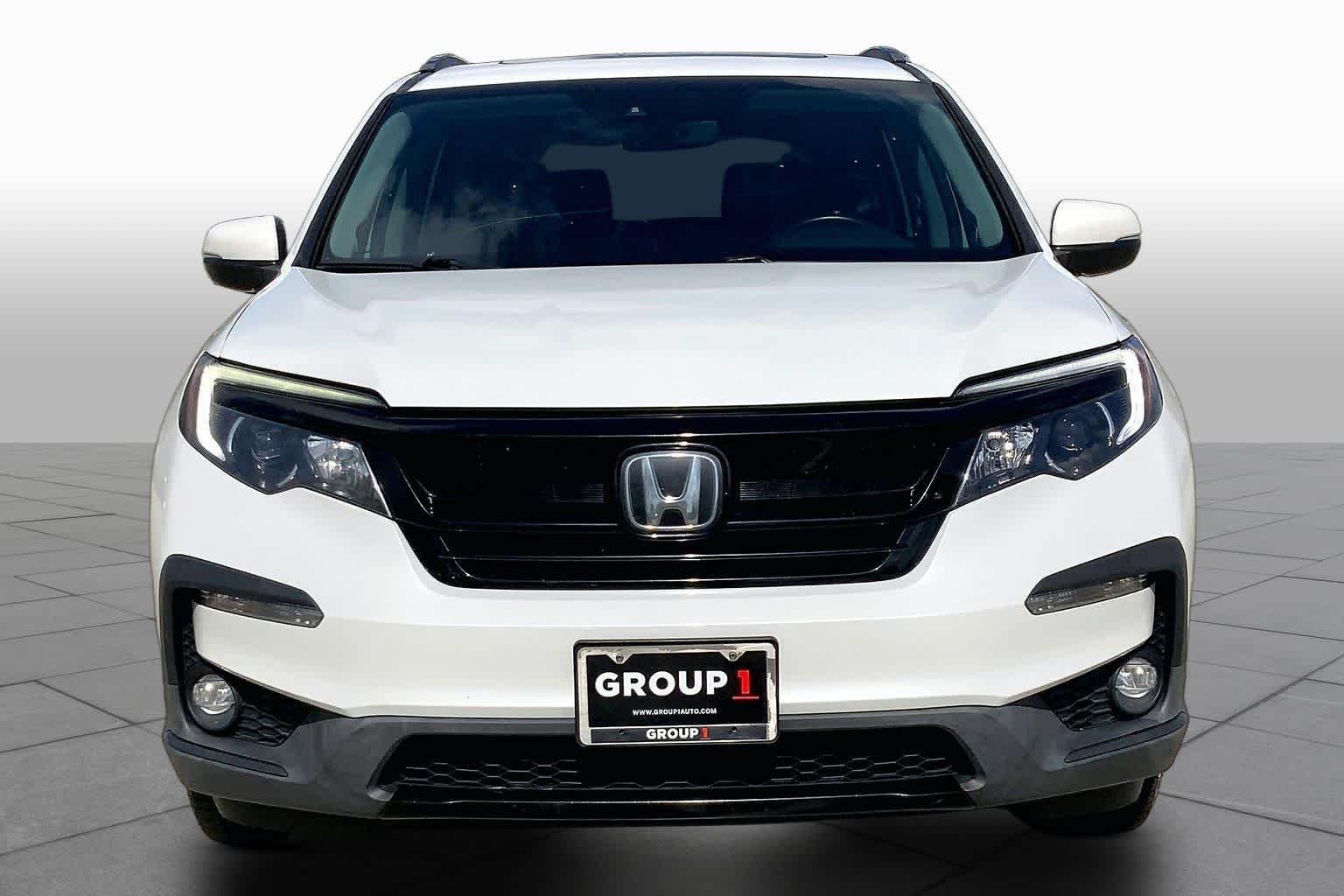 Used 2021 Platinum White Pearl Honda Special Edition image 4