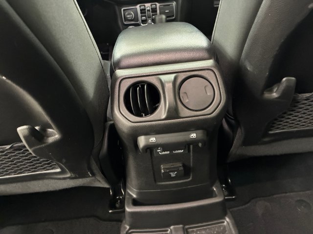 Used 2024 White Jeep Rubicon 4xe image 19