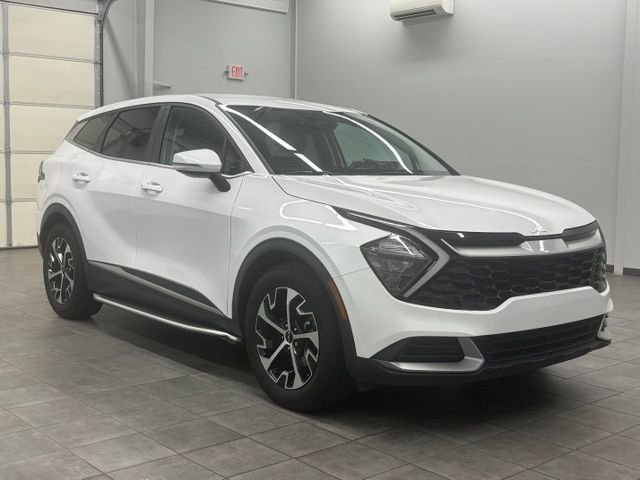 Used 2023 White Kia EX image 1