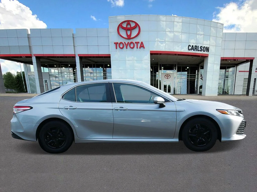 Certified Used 2020 Silver Toyota LE image 4