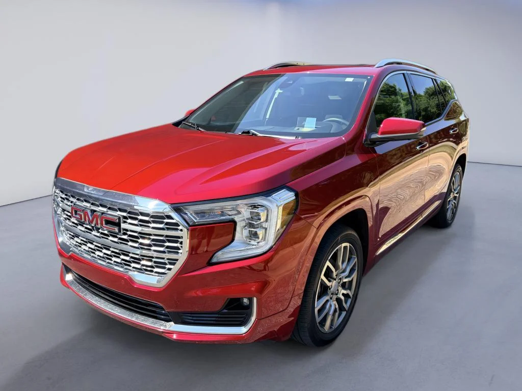 Used 2023 Volcanic Red Tintcoat GMC Denali image 1