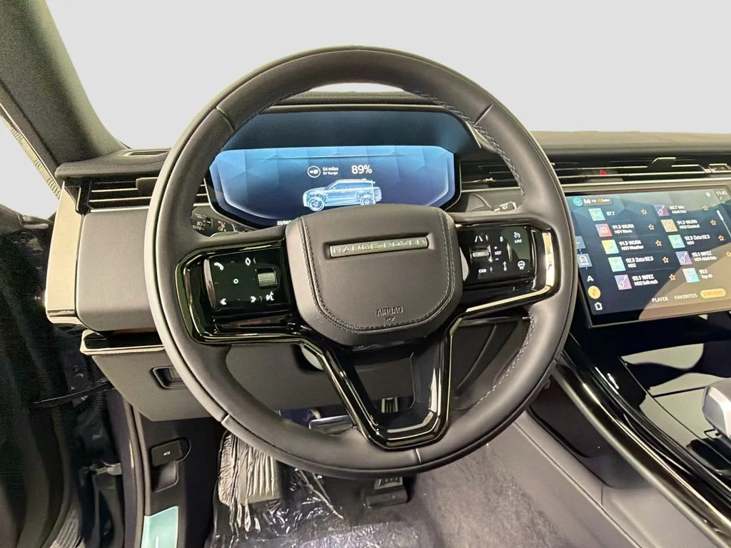 New 2026 Varesine Blue Land Rover Dynamic SE image 11