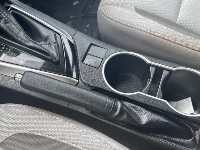 2017 Toyota Corolla LE - Photo 25