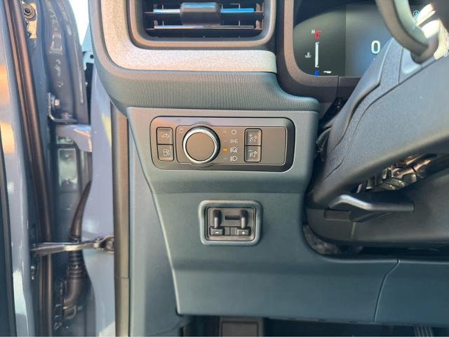 New 2026 Azure Gray Metallic Tri-Coat Ford XLT image 15