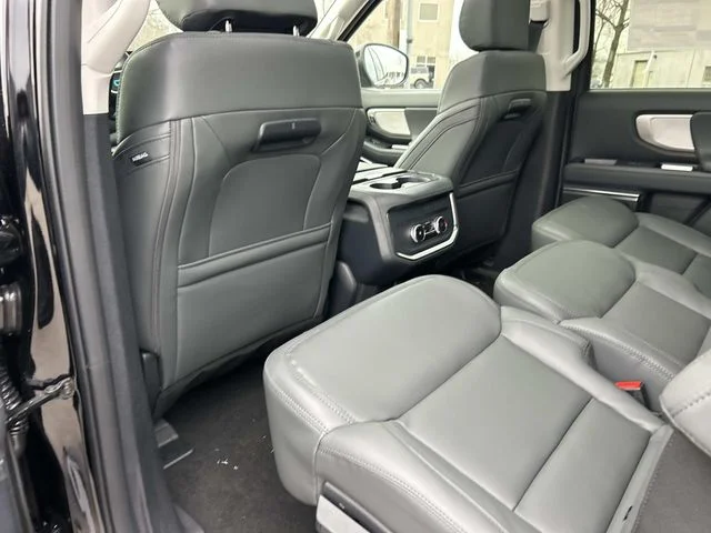New 2026 Agate Black Metallic Ford MAX Active image 19