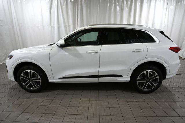 2025 Audi Q5 Premium photo 3