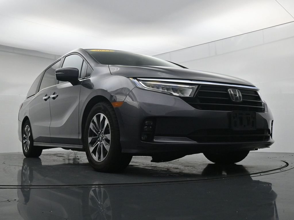 Used 2023  Honda EX-L image 32