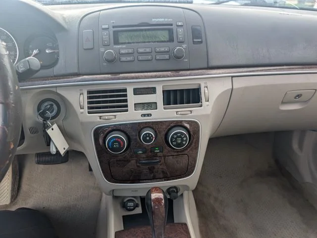 Used 2006 Blue Hyundai GLS image 11