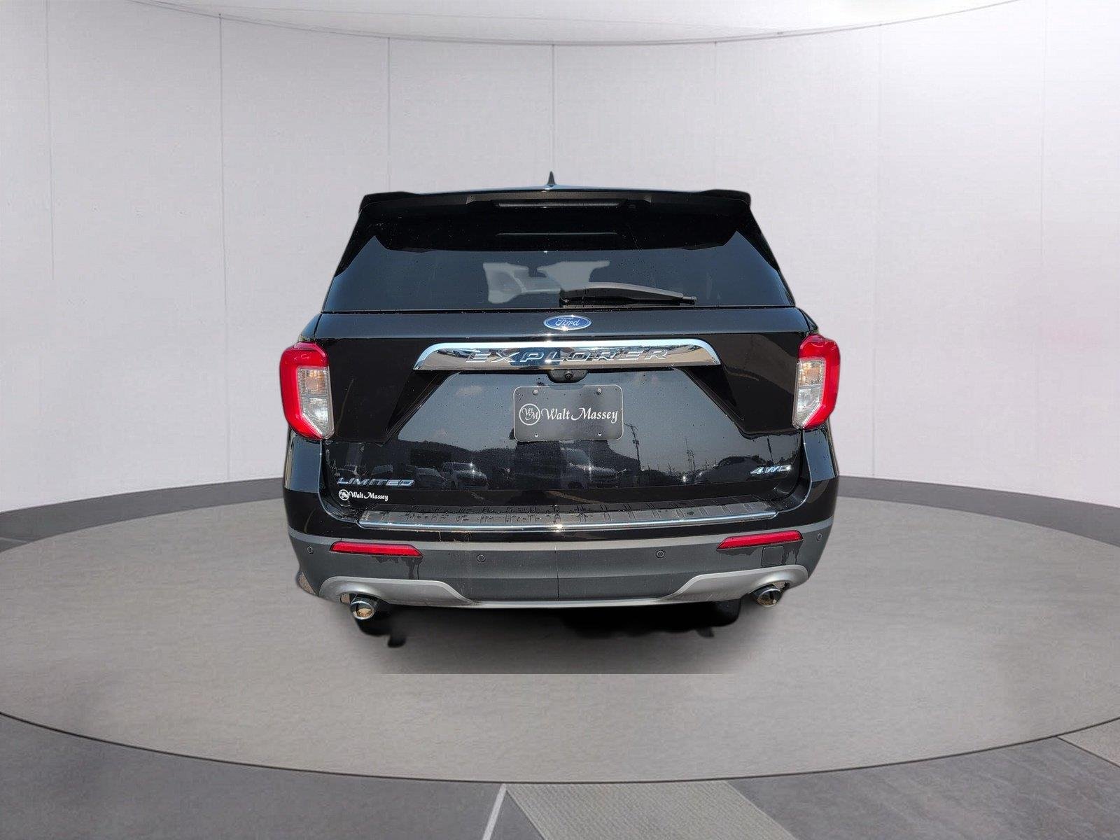 Used 2023 Agate Black Ford Limited image 4
