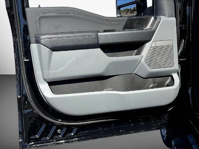 New 2027 Agate Black Metallic Ford F-350® XLT image 61