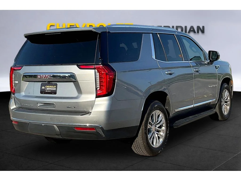 Used 2024 Sterling Metallic GMC SLT image 10