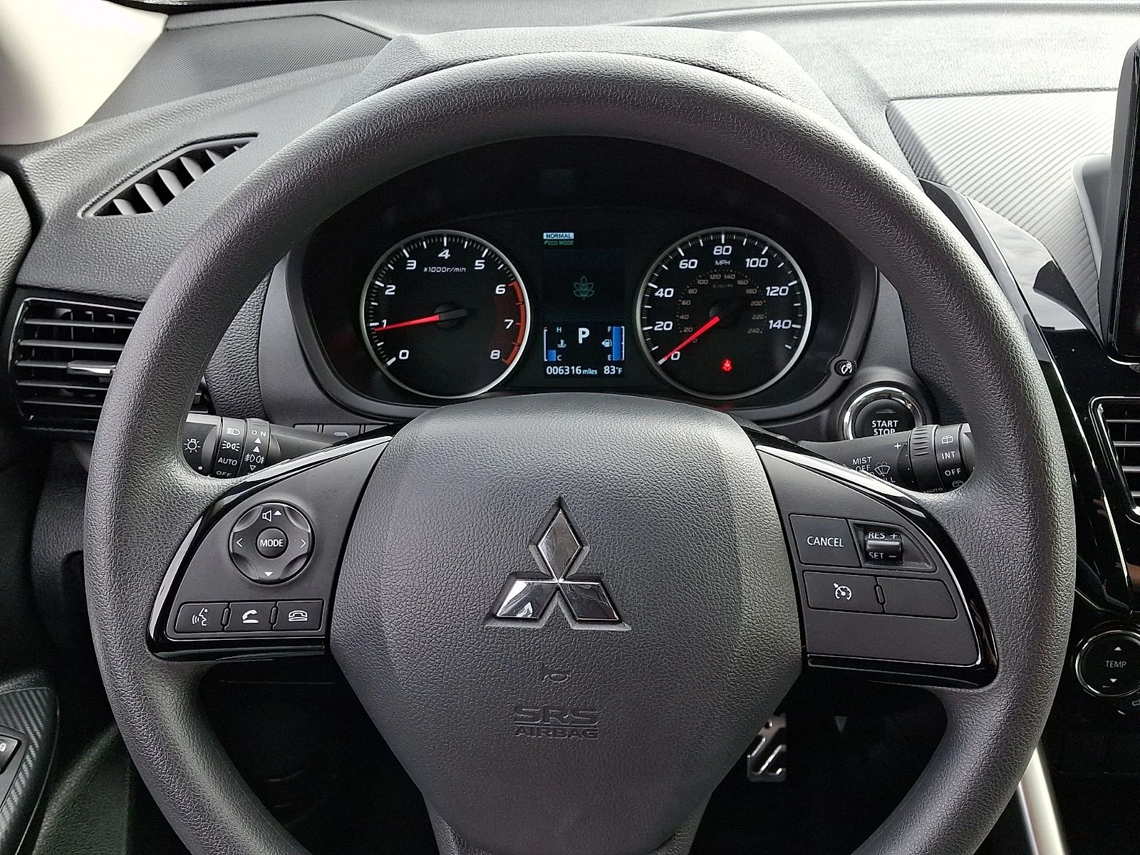 Used 2024 Gray Mitsubishi Black Edition image 18