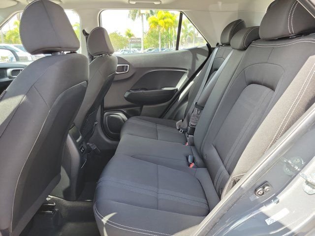 2024 Hyundai Venue SEL - Photo 7