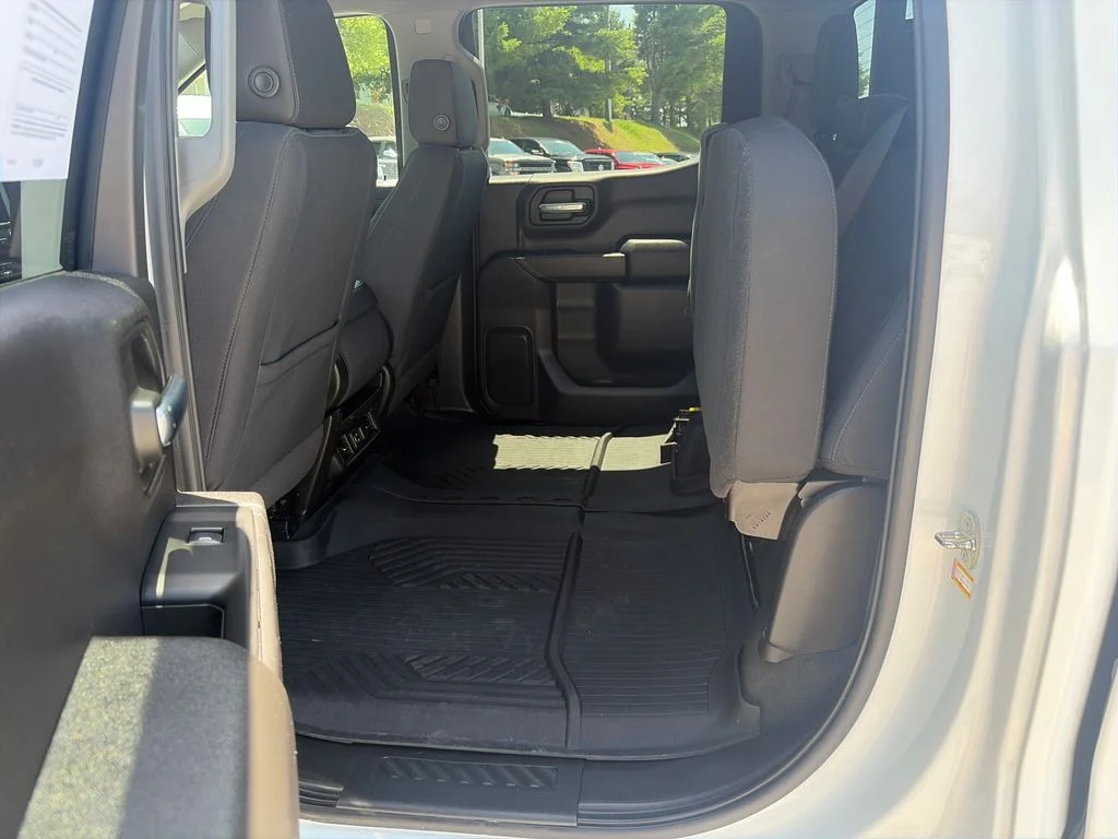 Used 2020 White Chevrolet LT image 35