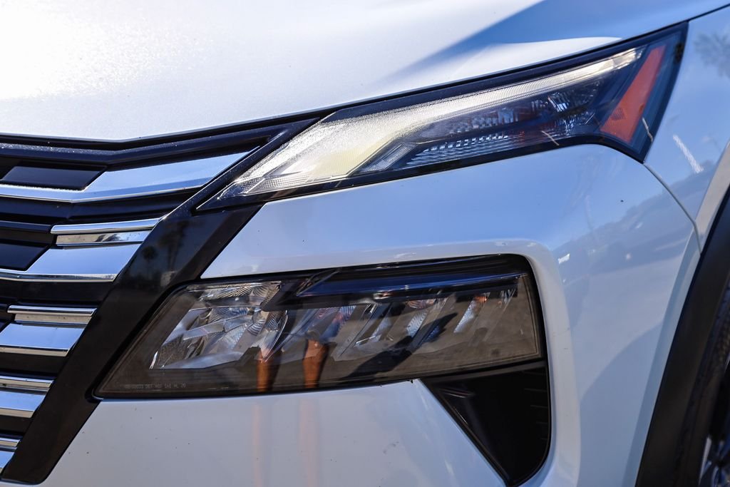 2024 Nissan Rogue SV - Photo 10