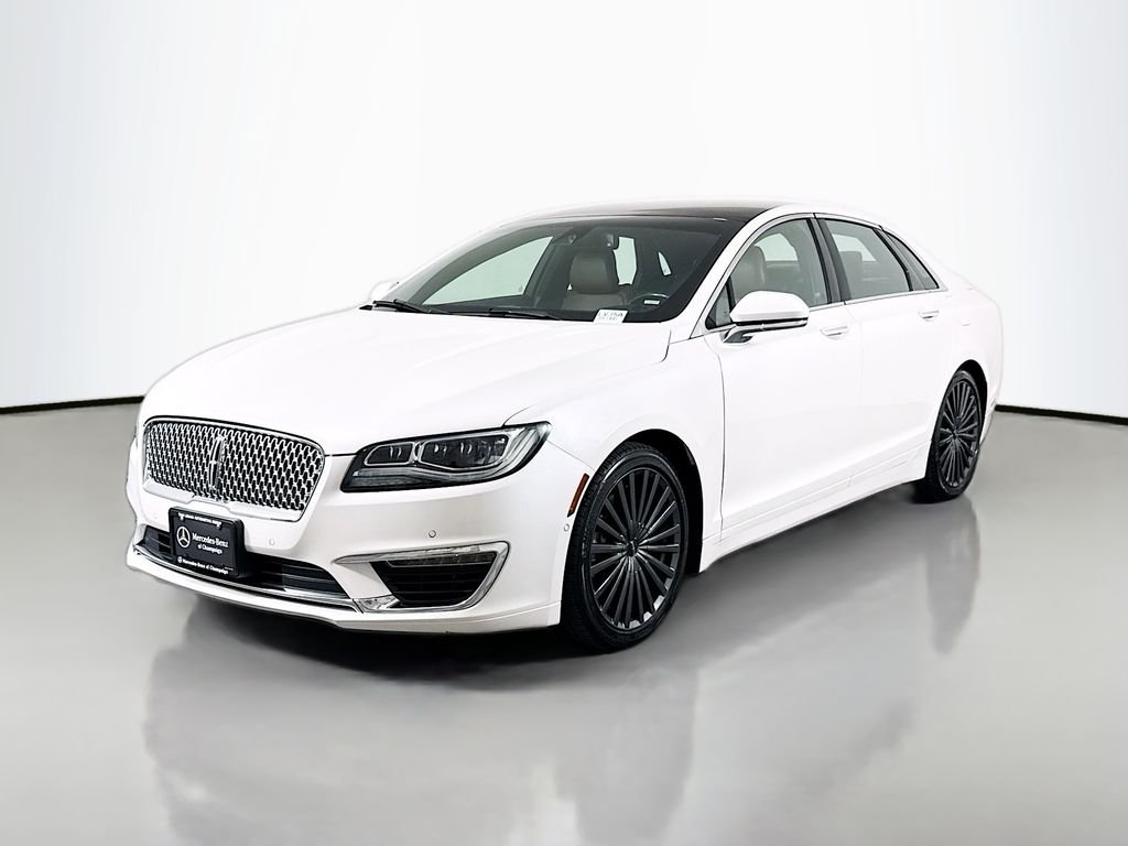 Used 2017 White Lincoln Reserve image 3