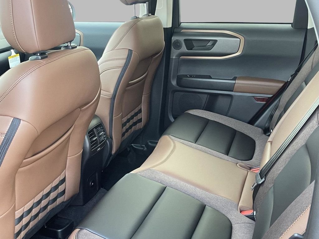 New 2025 Ruby Red Metallic Tinted Clearcoat Ford Outer Banks® image 22