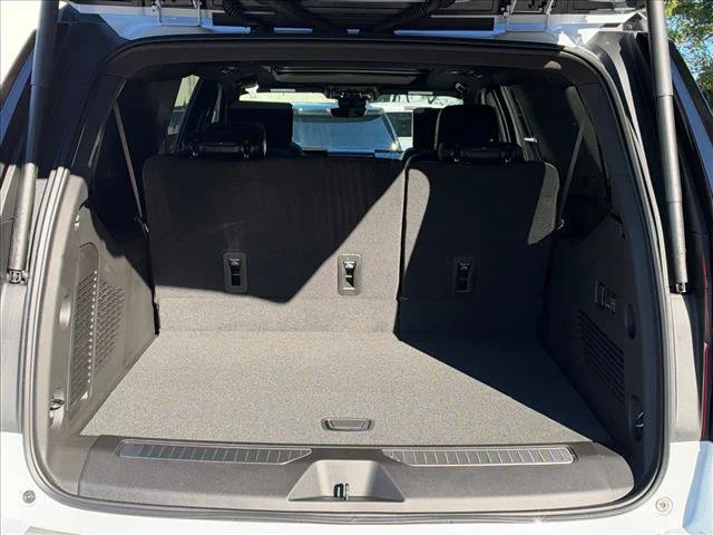 2026 GMC Yukon XL Denali - Photo 11