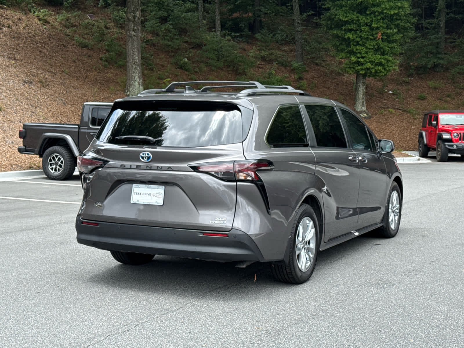 Used 2024 Predawn Gray Mica Toyota XLE image 5