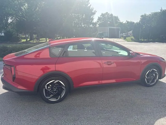 Used 2025 Red Kia EX image 39