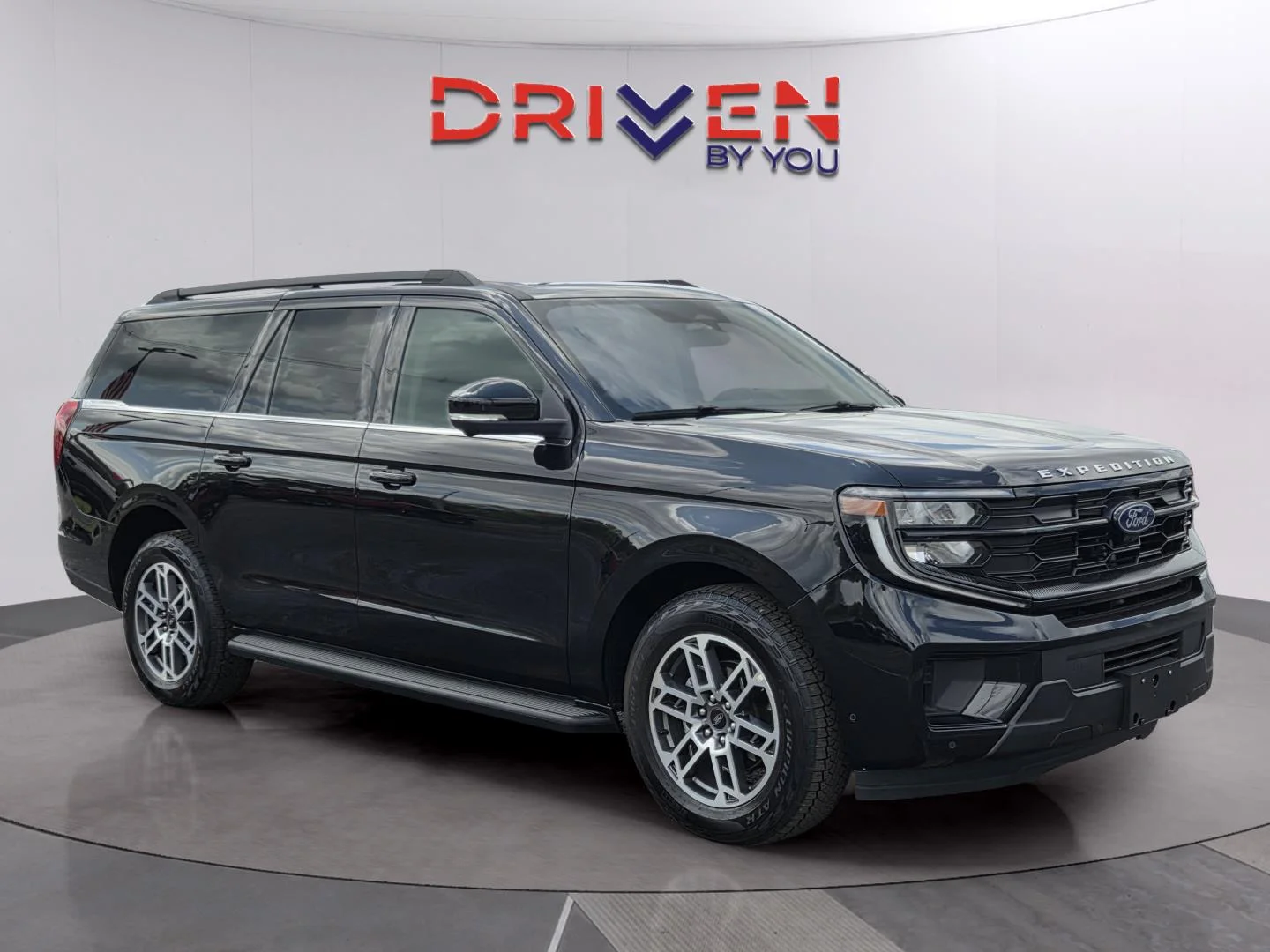 Used 2025 Agate Black Ford Active image 7