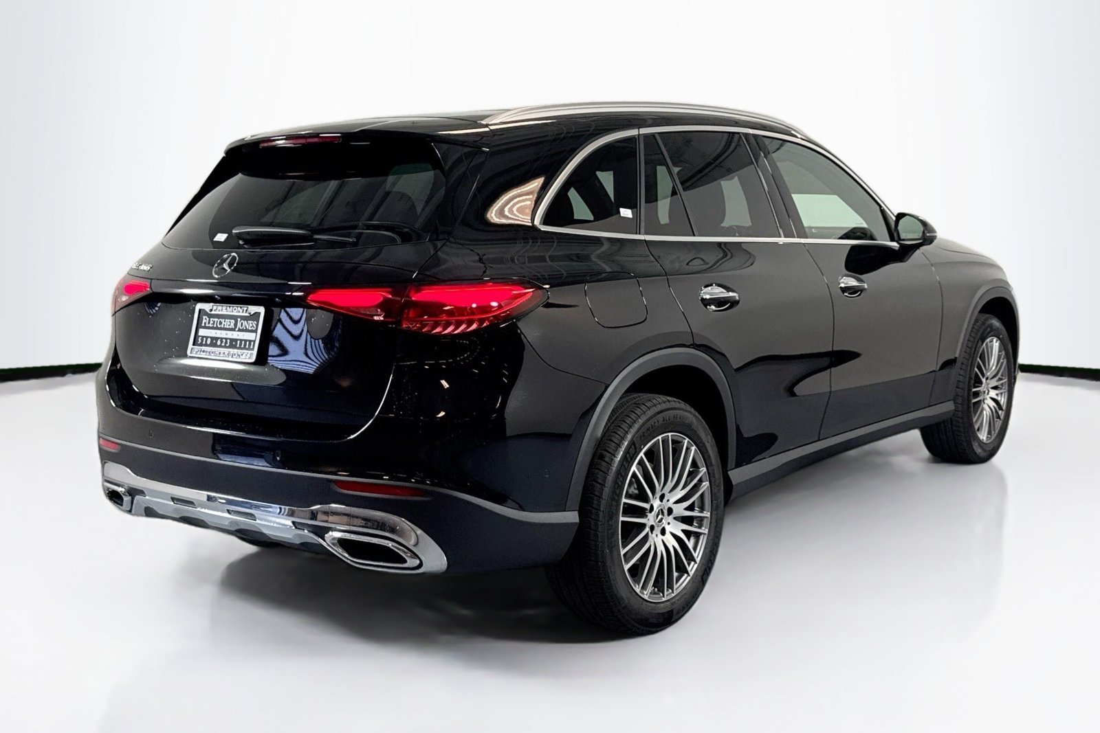 New 2026 Black Mercedes-Benz GLC 300 image 5