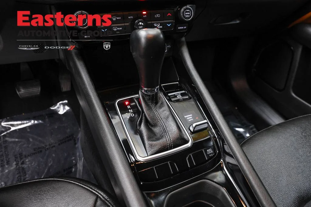 Used 2025 White Jeep Limited image 13
