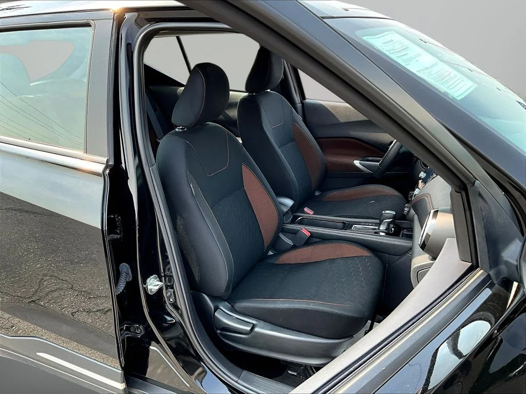 Used 2024 Black Nissan SR image 27