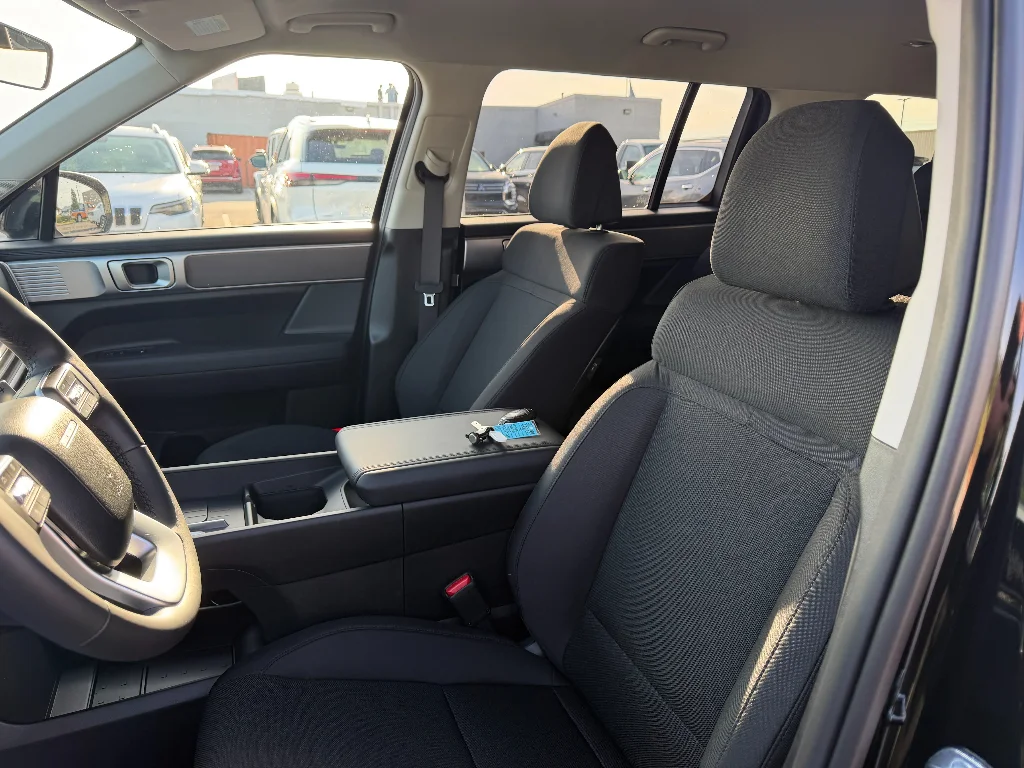 New 2027 Phantom Black Hyundai SE image 21
