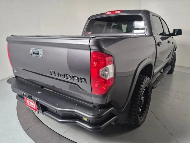 Used 2018 Magnetic Gray Metallic Toyota SR5 image 4
