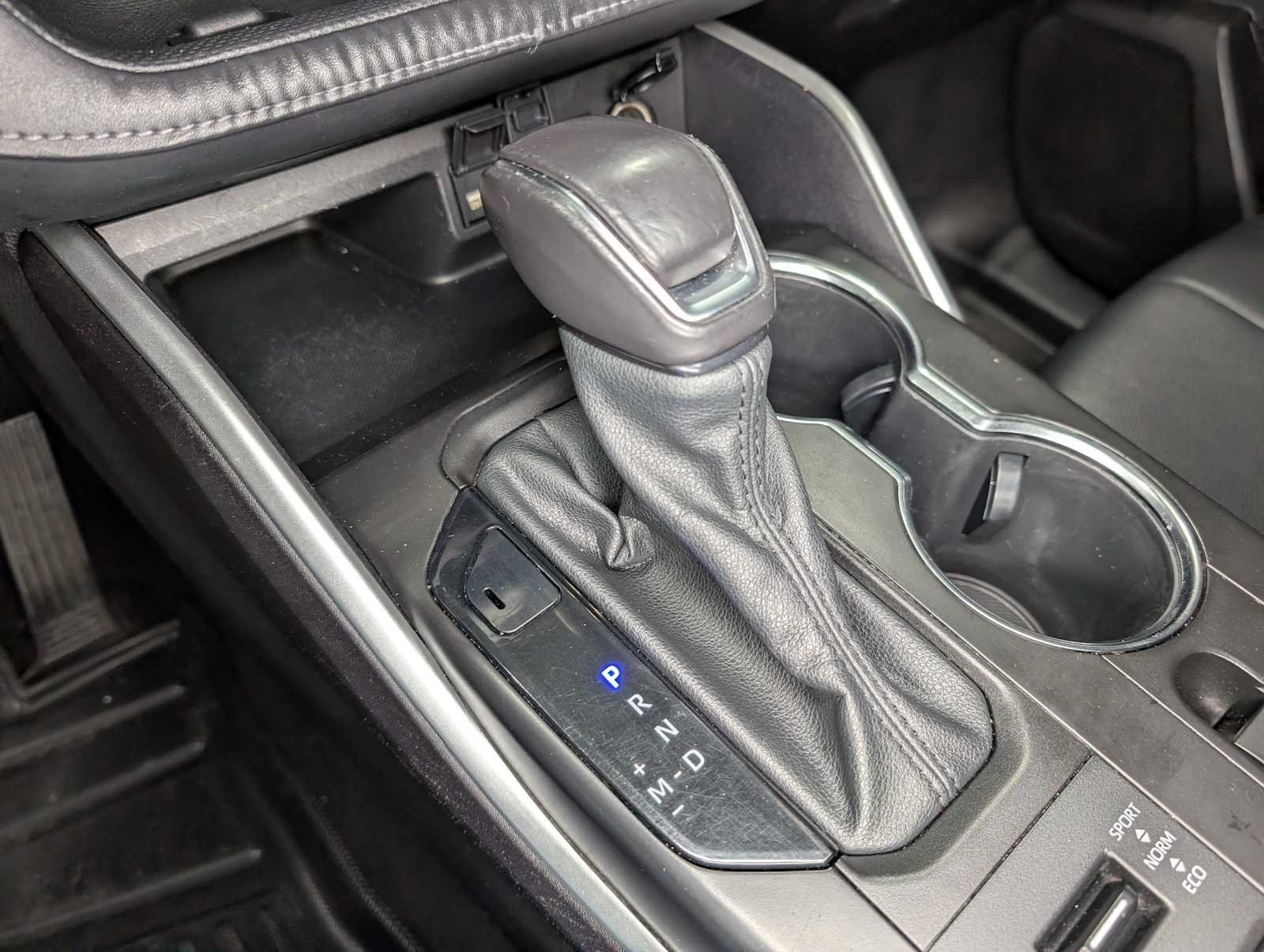 Used 2021 Magnetic Gray Metallic Toyota XLE image 33